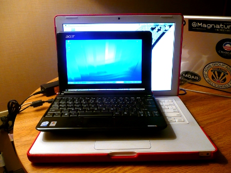 Acer Aspire One Vs. Apple MacBook